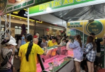 Gà Ta Giá Sỉ Cho Quán Ăn – Giải Pháp Nguồn Hàng Ổn Định Từ Gà Ta Sạch Tâm Việt